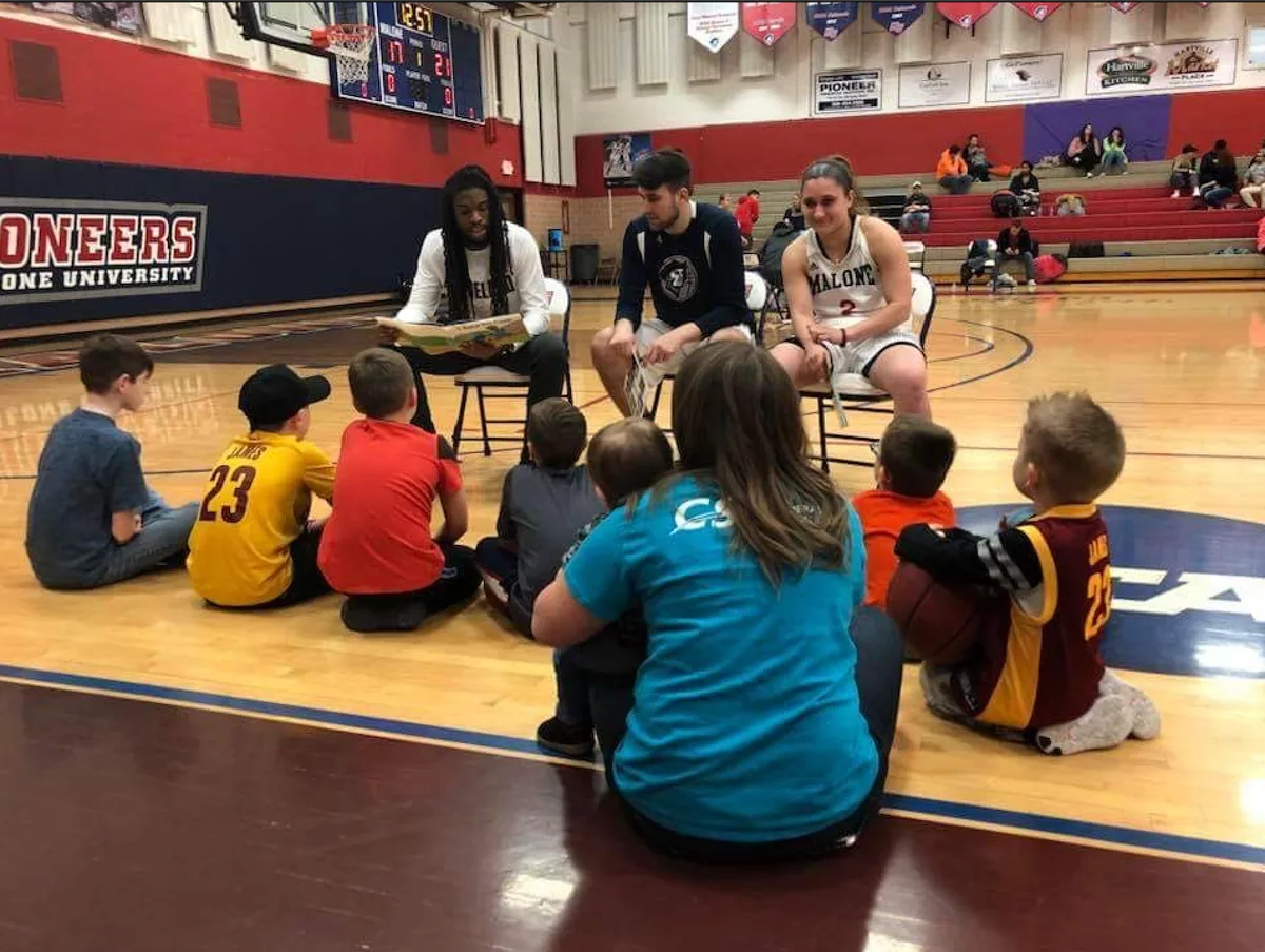 Kids clinic reading circle
